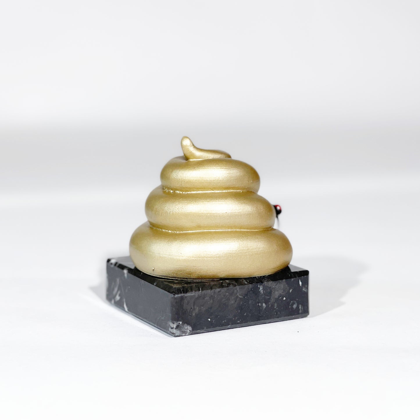 Scheißhaufen Pokal 1. Platz für „Das schönste Scheißhaus“ | Lustige Geschenkidee | WC Deko